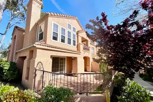 723 Kingfisher Way, Oxnard, CA 93030 - Photo 1