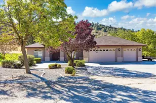 26450 Cumberland Rd, Tehachapi, CA 93561 - Photo 1