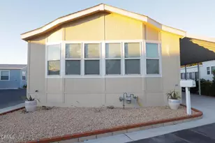 2167 Robin Ave, Oxnard, CA 93033 - Photo 1