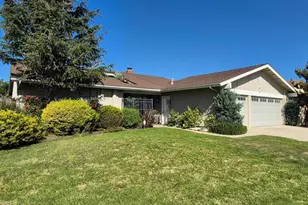 1067 Bordeaux Ave, Camarillo, CA 93010 - Photo 1
