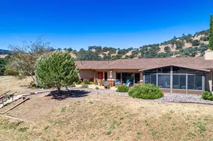 20476 Old Town Rd, Tehachapi, CA 93561 - Photo 1
