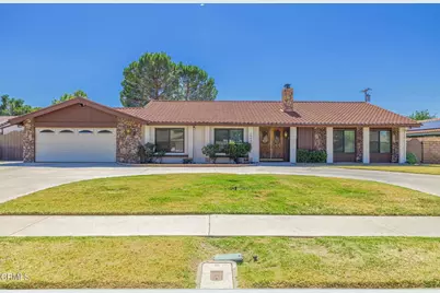 44625 Loneoak Avenue, Lancaster, CA 93534 - Photo 1