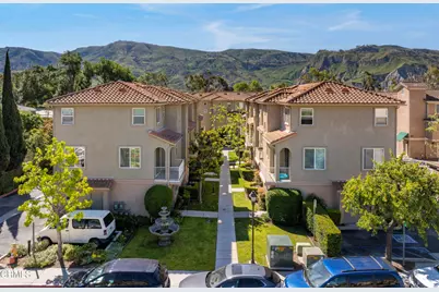 110 Larmon Loop, Santa Paula, CA 93060 - Photo 1