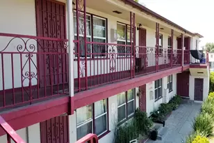 2290 Locust Ave, Long Beach, CA 90806 - Photo 1