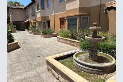 76 N Roosevelt Avenue #6, Pasadena, CA 91107 - Photo 1