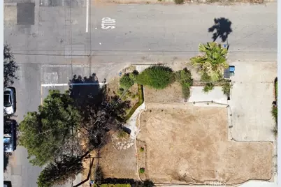 2040 El Molino Avenue, Altadena, CA 91001 - Photo 1