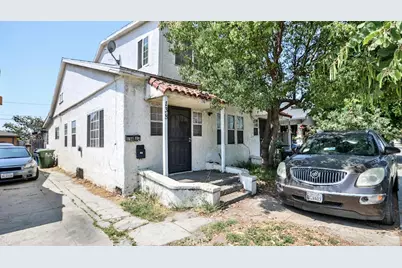 138 W 60th Street, Los Angeles, CA 90003 - Photo 1