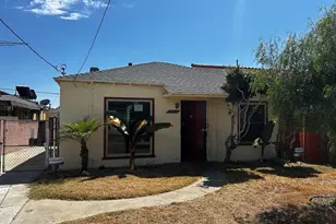 4556 W 164th St, Lawndale, CA 90260 - Photo 1