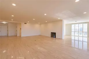 339 N Palm Dr, Beverly Hills, CA 90210 - Photo 1