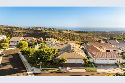 1 Jade, Corona del Mar, CA 92625 - Photo 1