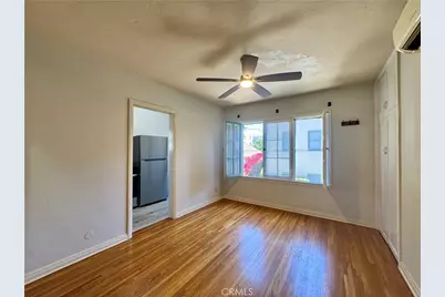 697 Mira Monte Place #E, Pasadena, CA 91101 - Photo 1