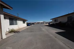 12212 Kiowa, Apple Valley, CA 92308 - Photo 1