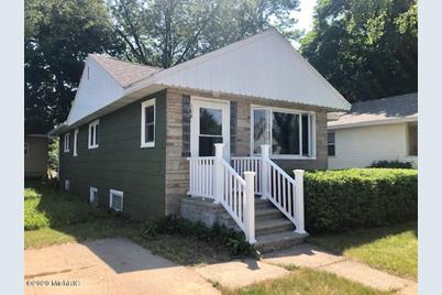 719 Diana St Ludington Mi 49431 Realtor Com