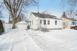 2931 Eastland Rd Muskegon Mi 49441 Mls 21003221 Coldwell Banker