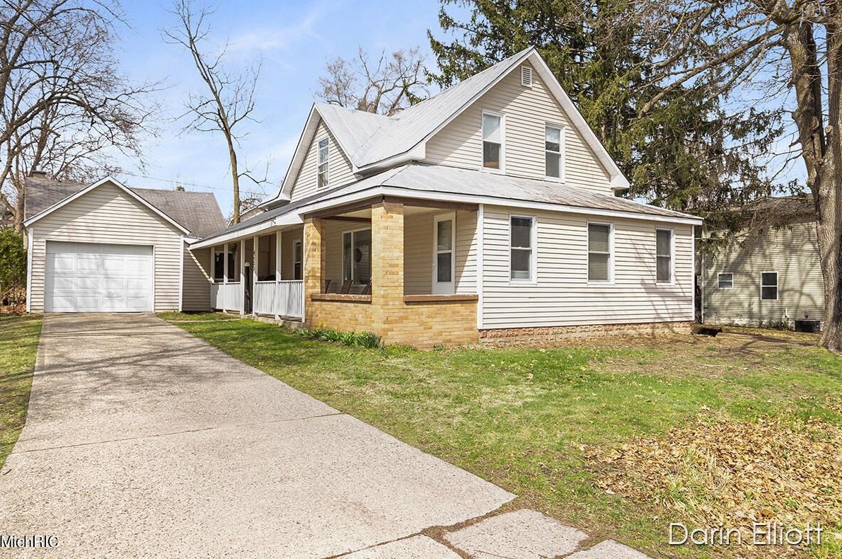 425 Price St, Ionia, MI 48846 MLS 21011483 Coldwell Banker