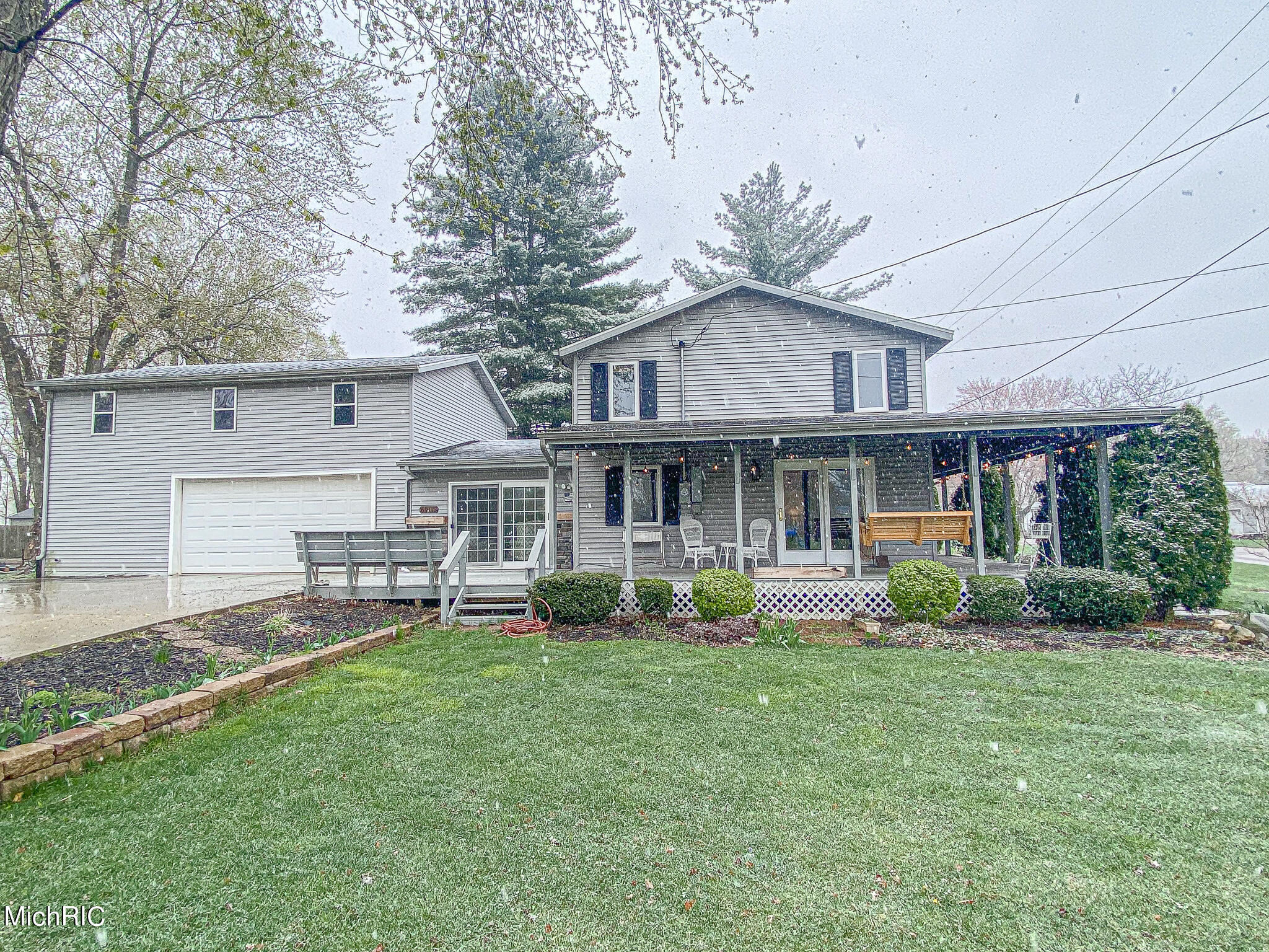 69173 Center St, Edwardsburg, MI 49112 MLS 21013271 Coldwell Banker