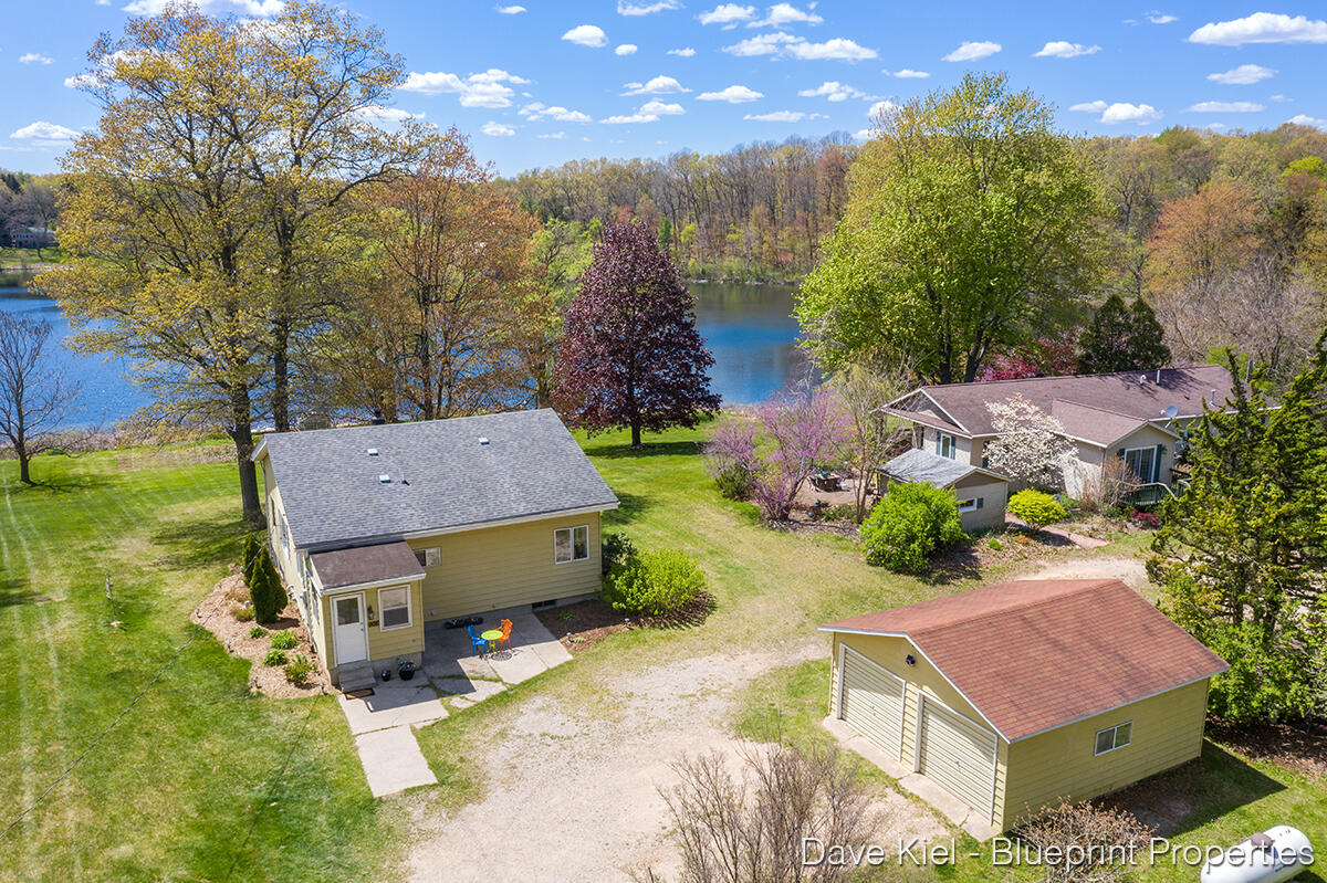 905 Bruce Dr, Middleville, MI 49333 MLS 21017293 Coldwell Banker