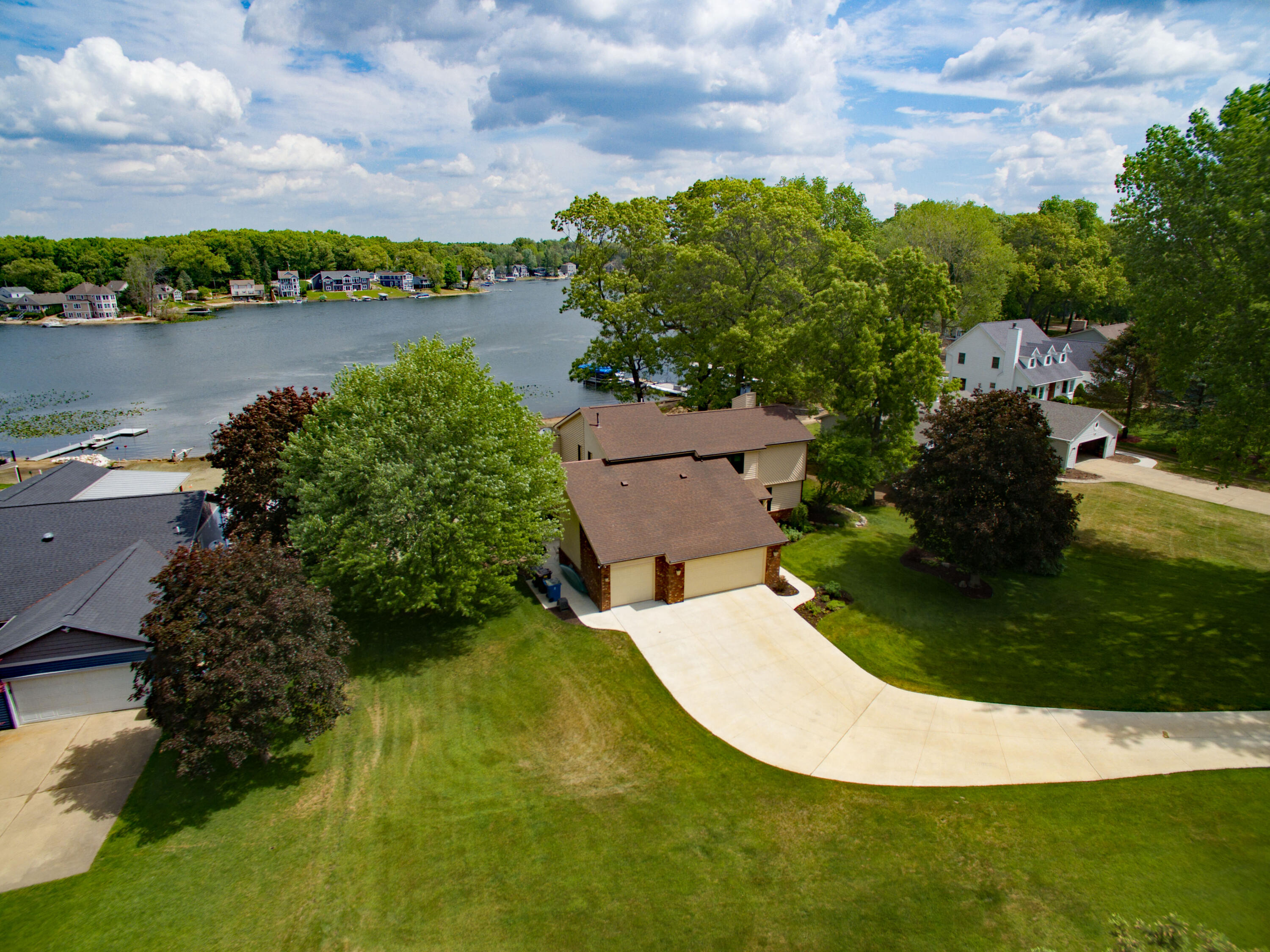 Hotels In Mattawan Mi; 510 Treasure Island Dr, Mattawan, MI 49071 - MLS 21019445 - Coldwell Banker