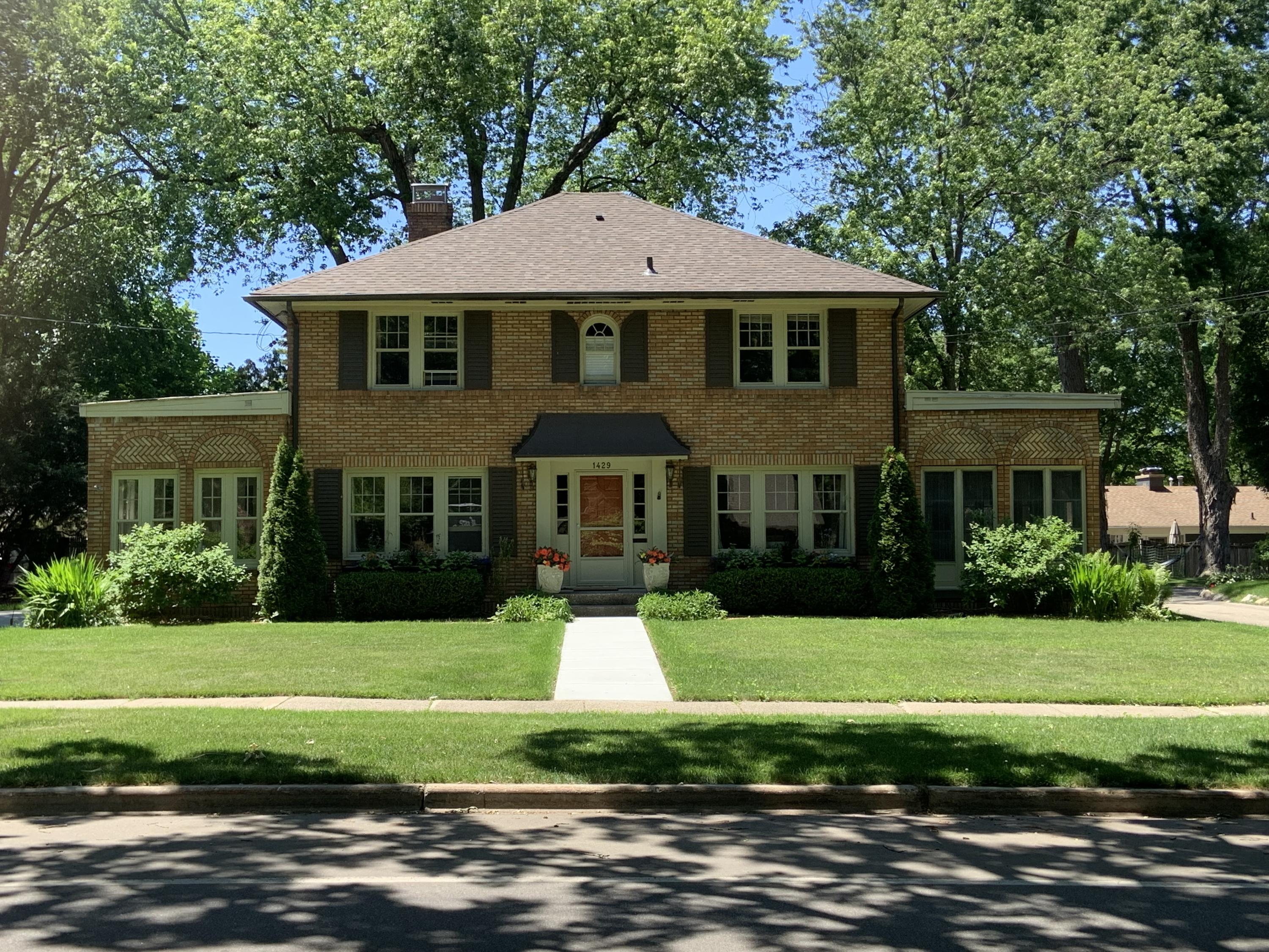 1429 Breton Rd, East Grand Rapids, MI 49506 MLS 21024555 Coldwell