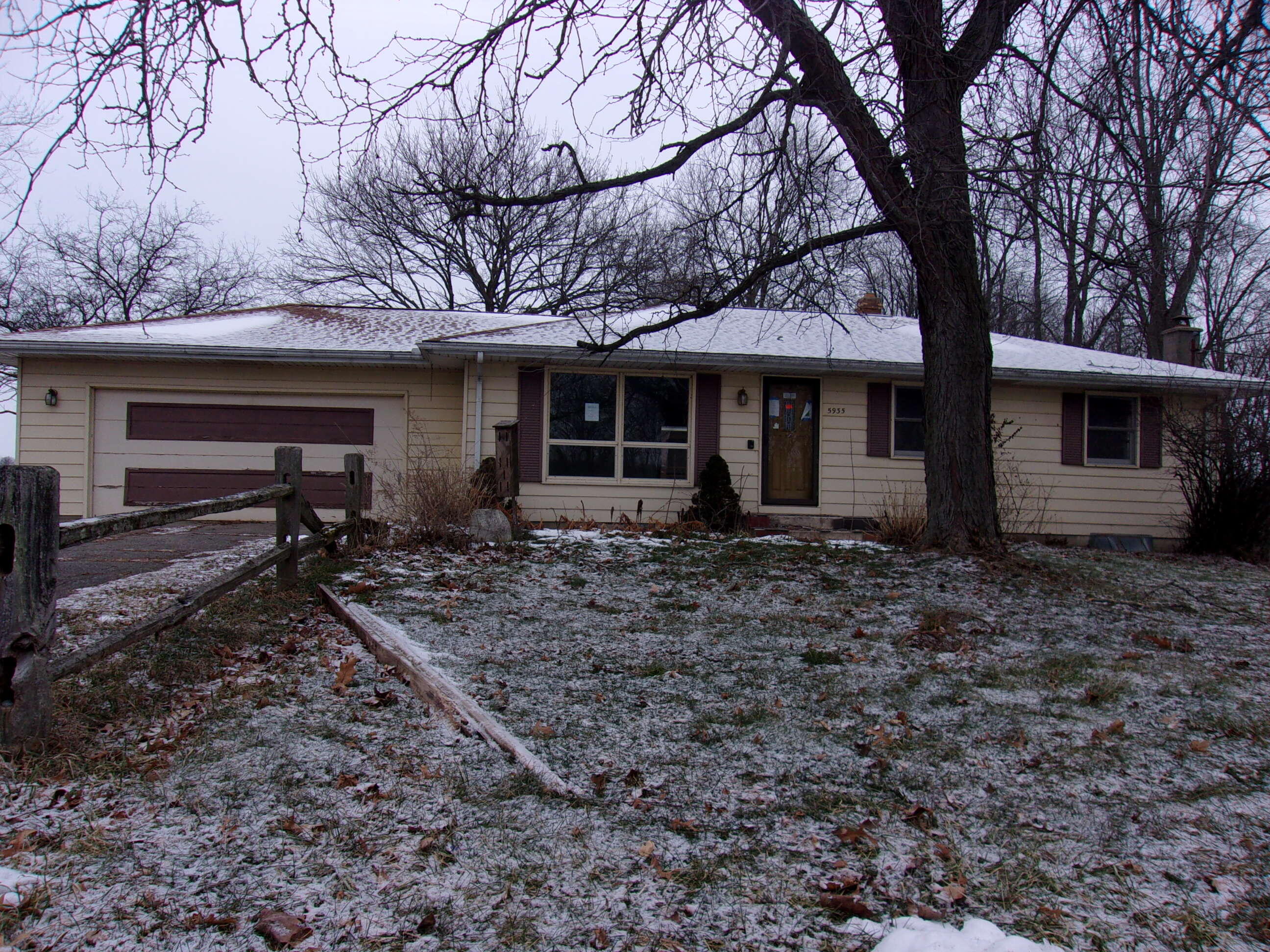 5935 E V Ave, Vicksburg, MI 49097 MLS 22001991 Coldwell Banker