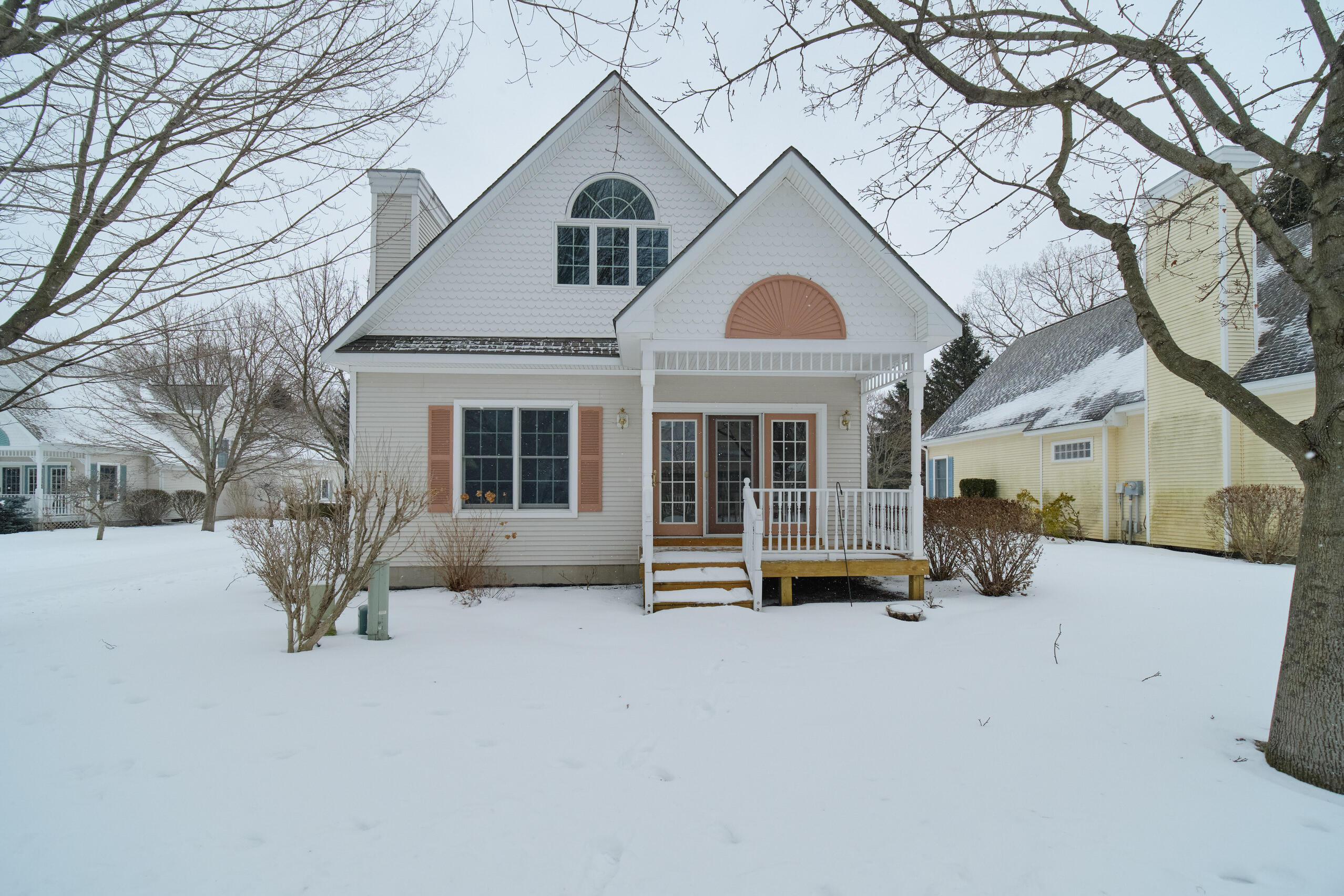 16 Cottage Ln, Manistee, MI 49660 MLS 22002125 Coldwell Banker