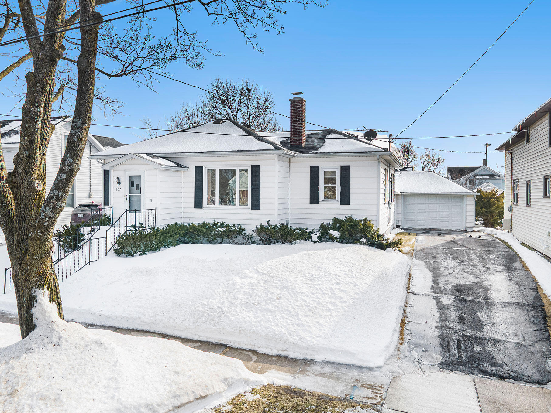 157 Lincoln St, Manistee, MI 49660 MLS 22003283 Coldwell Banker