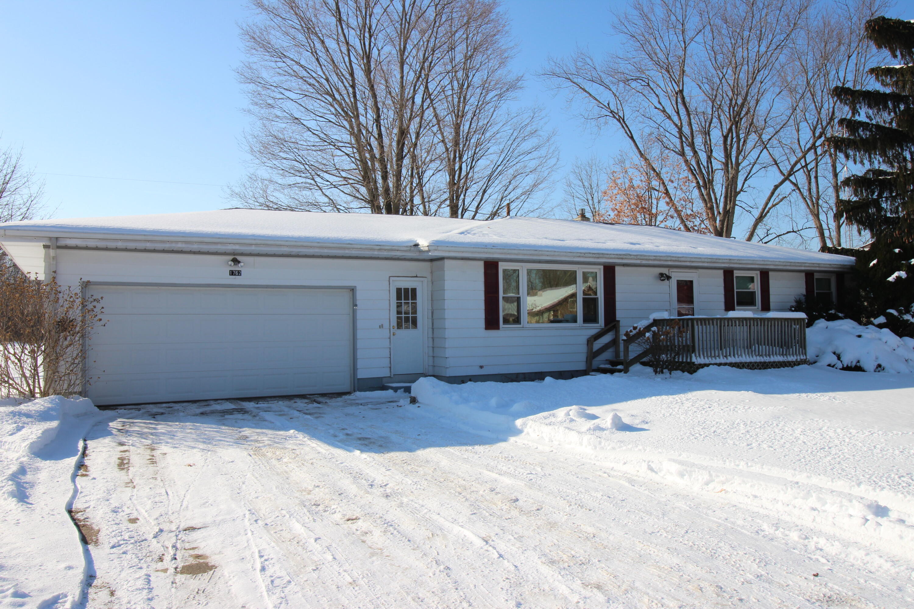 1762 Santa Maria Dr, Stevensville, MI 49127 MLS 22003959 Coldwell