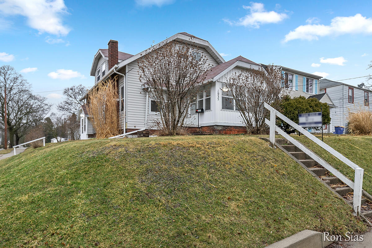 1035 Fuller Ave, Grand Rapids, MI 49503 MLS 22009438 Coldwell Banker