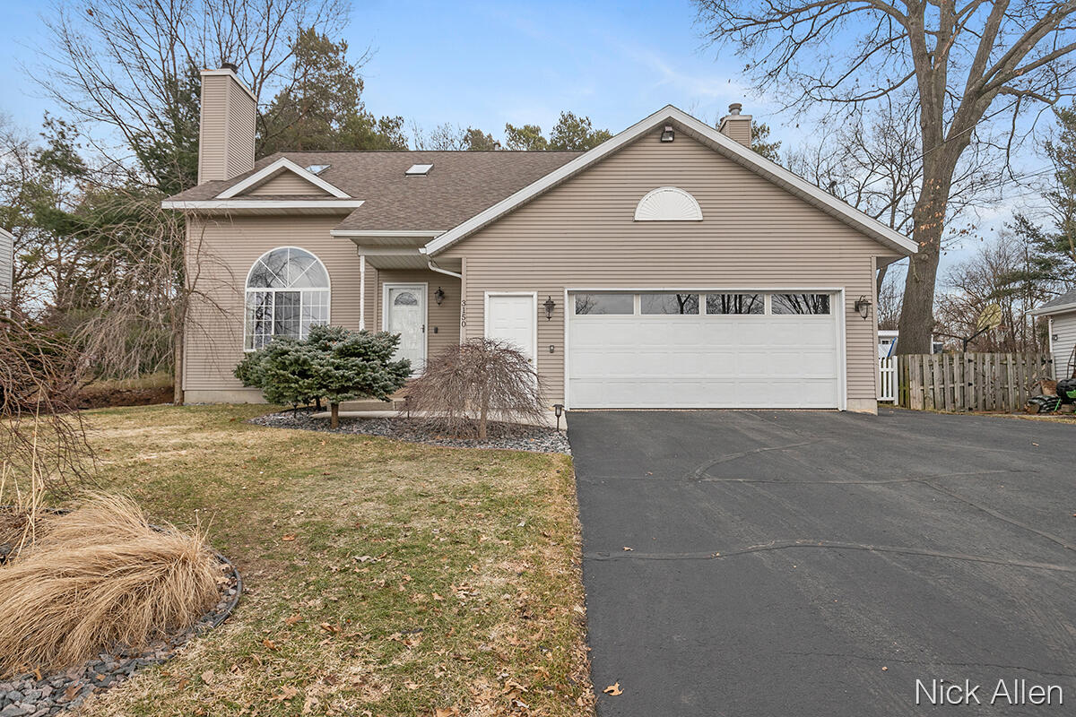 3150 Thorncrest Dr, Grand Rapids, MI 49546 MLS 22009466 Coldwell Banker