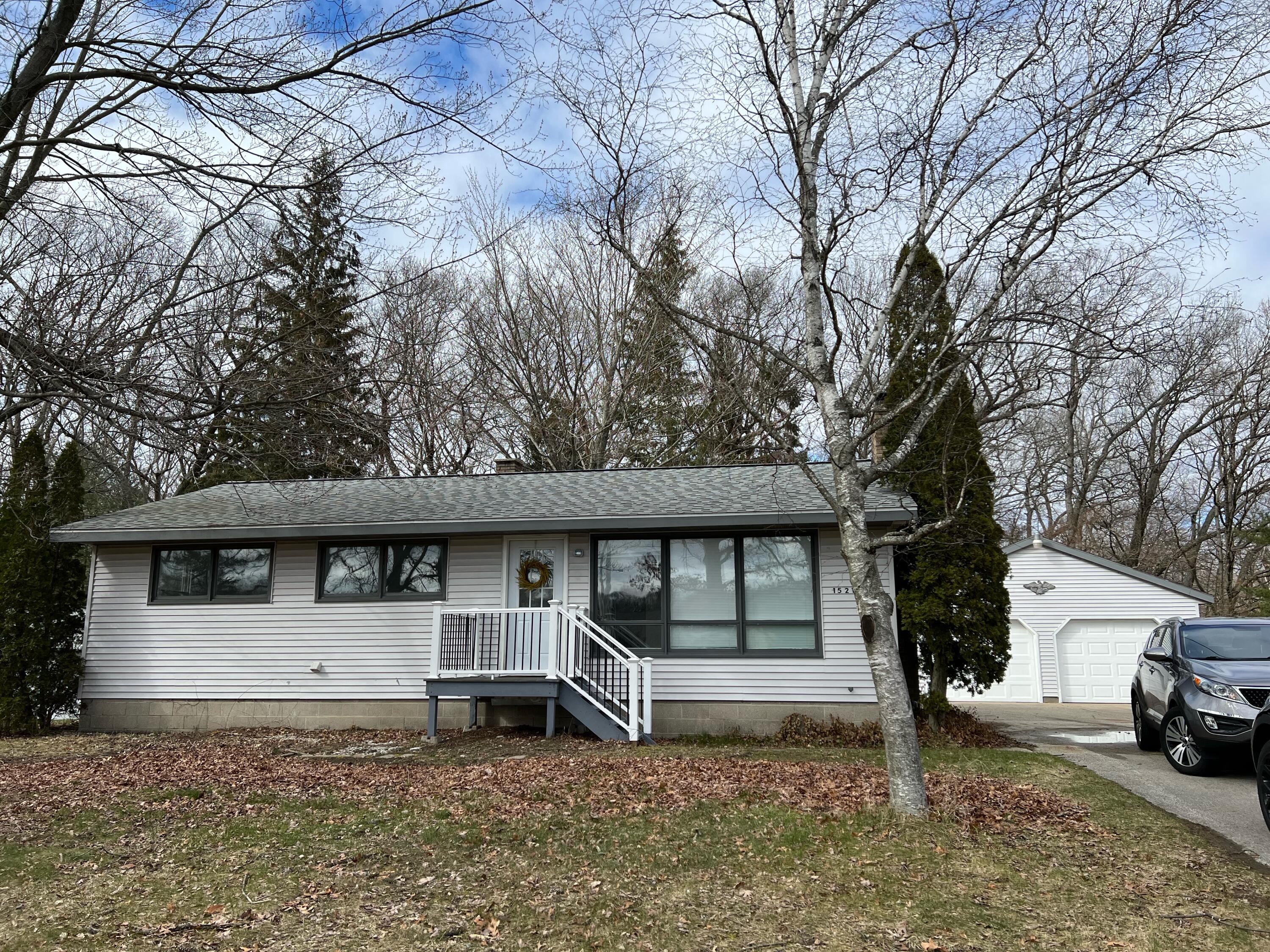 15215 Groesbeck St, Grand Haven, MI 49417 MLS 22011161 Coldwell Banker