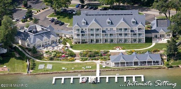 2178 Boardwalk Ct, Wayland MI  49348-8840 exterior