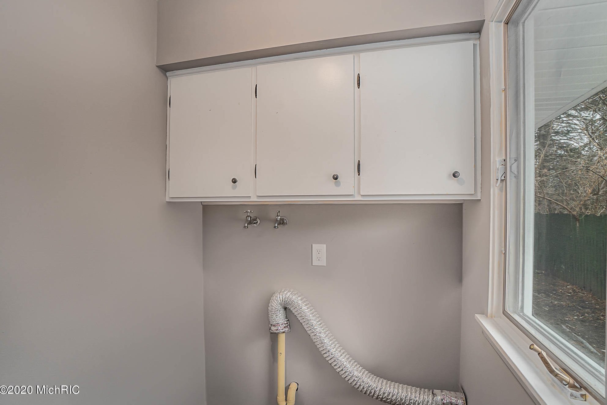 2515 Mcewan St, Saginaw MI 48602-3548 exterior