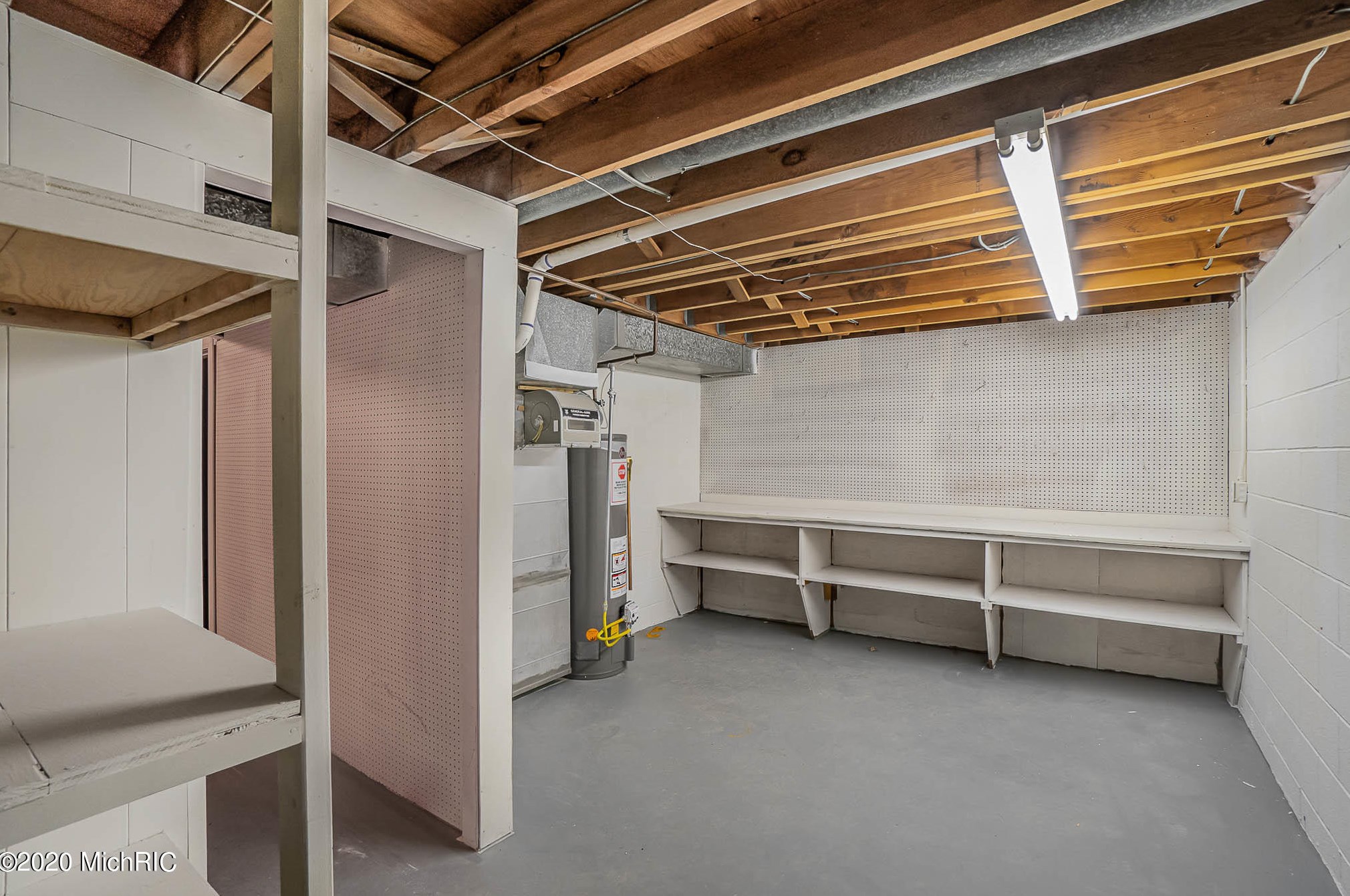 2515 Mcewan St, Saginaw MI 48602-3548 exterior