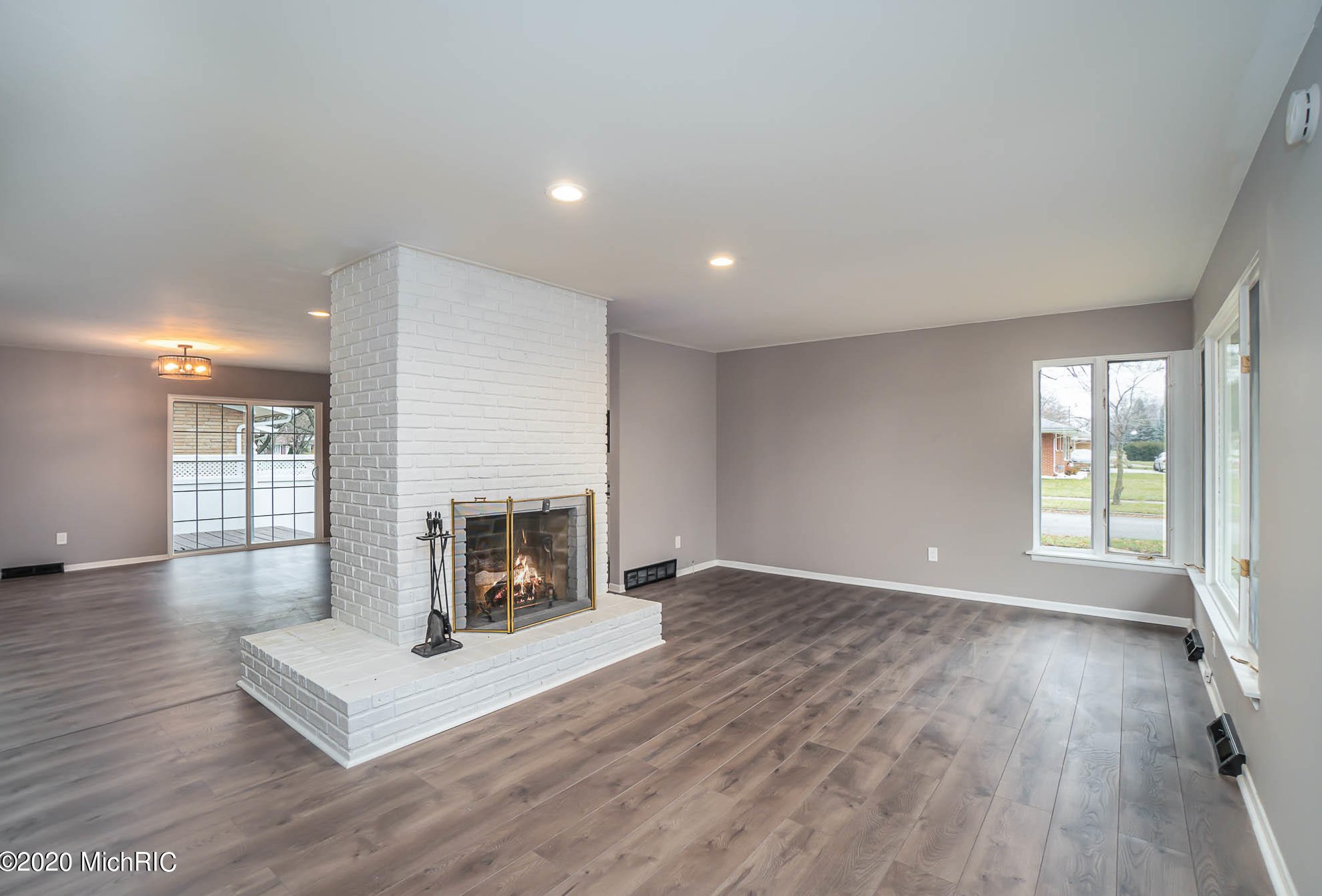 2515 Mcewan St, Saginaw MI 48602-3548 exterior