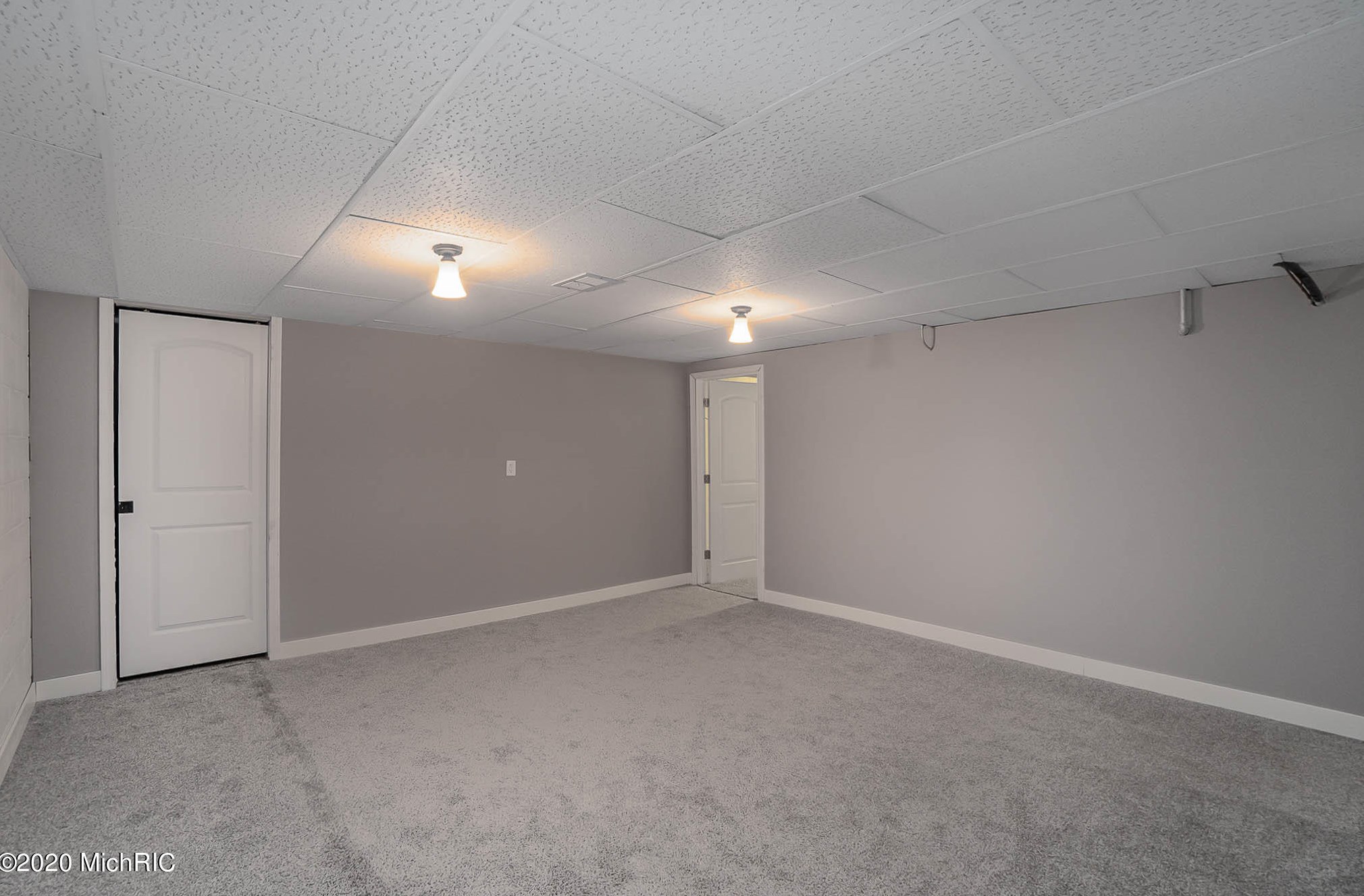 2515 Mcewan St, Saginaw MI 48602-3548 exterior