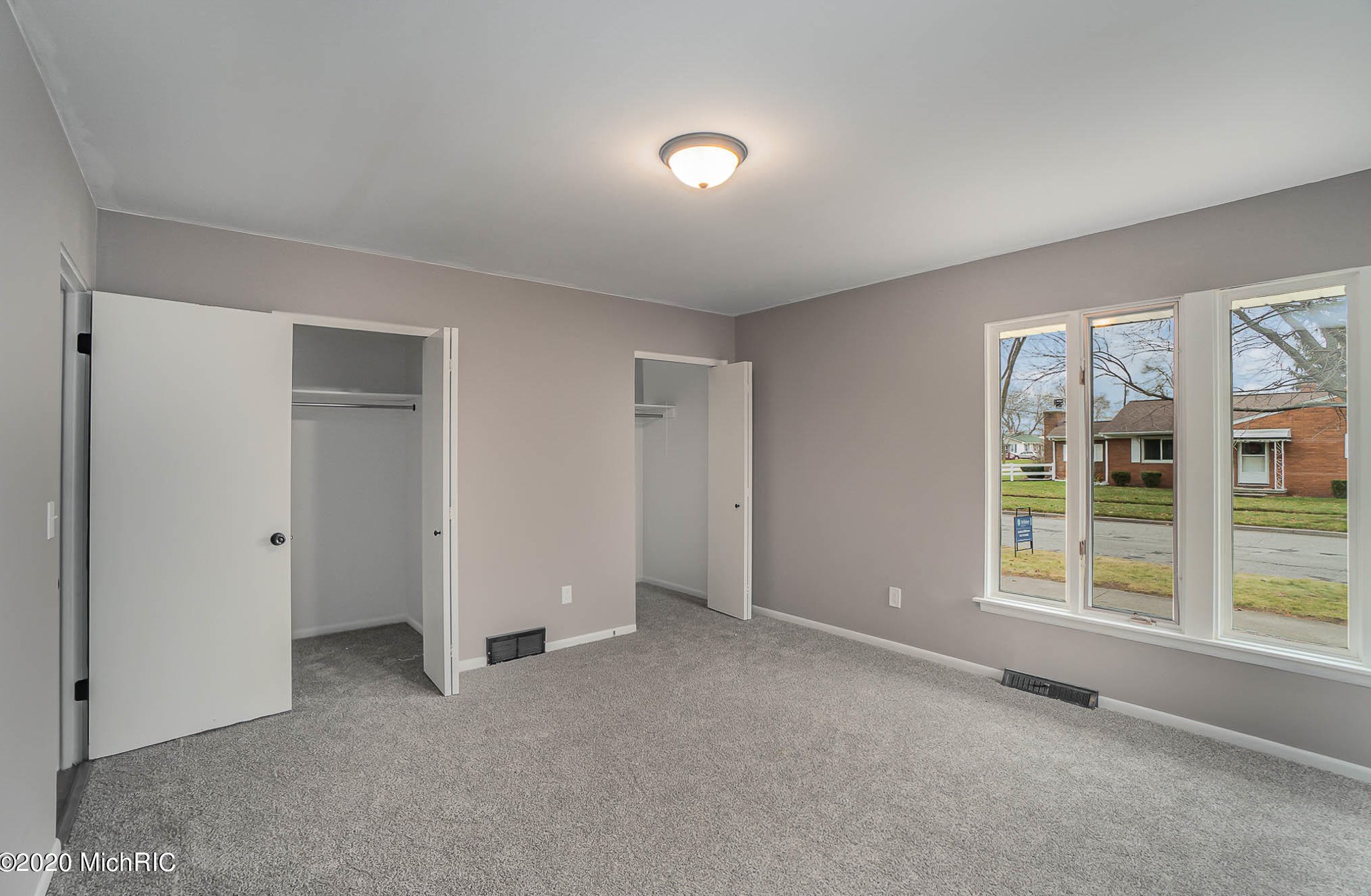 2515 Mcewan St, Saginaw MI 48602-3548 exterior