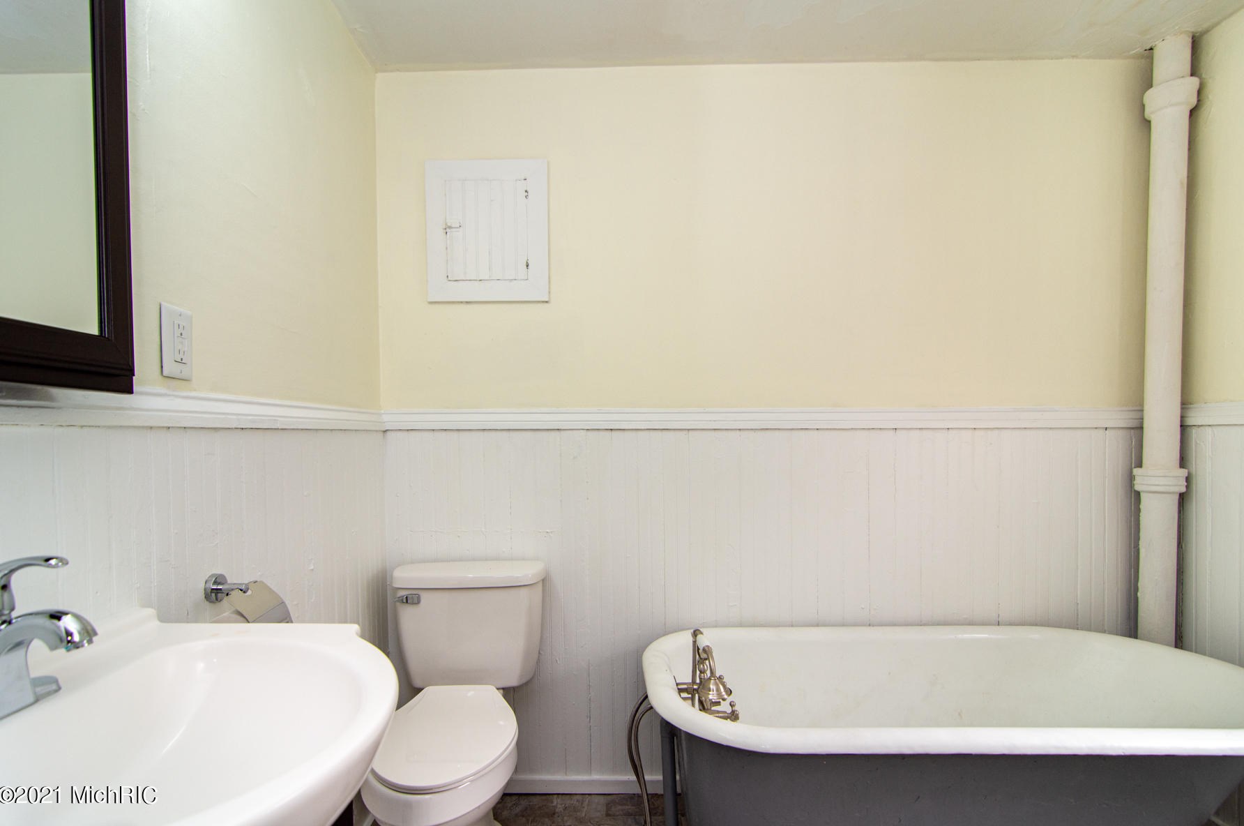 7 5 St, Niles MI 49120-2414 exterior