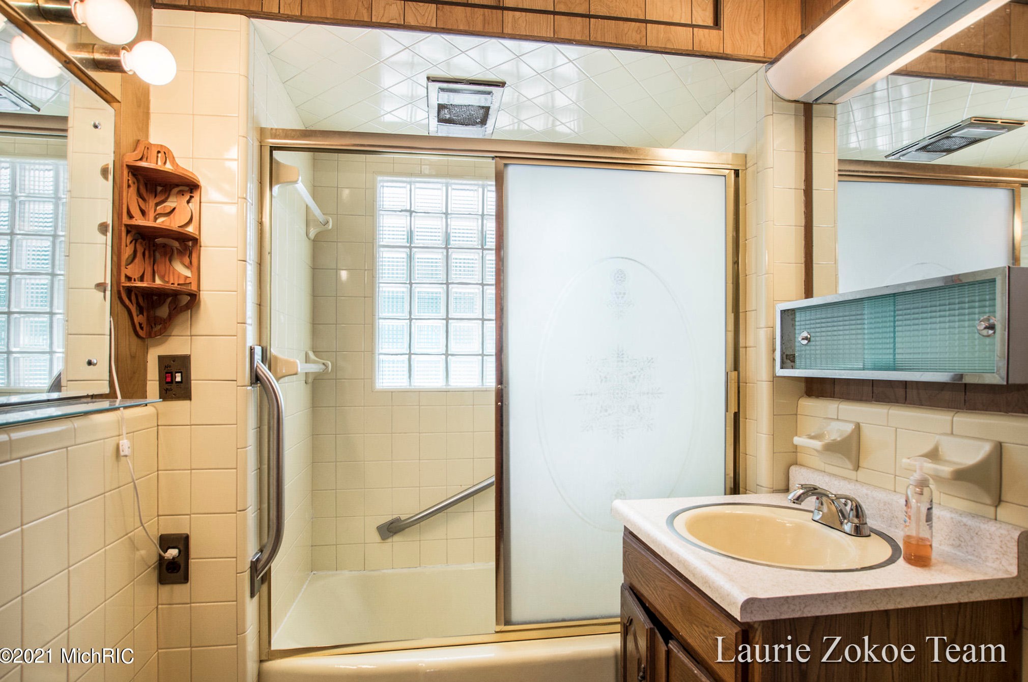 7849 Minising Point Dr, Baldwin MI 49304-8775 exterior