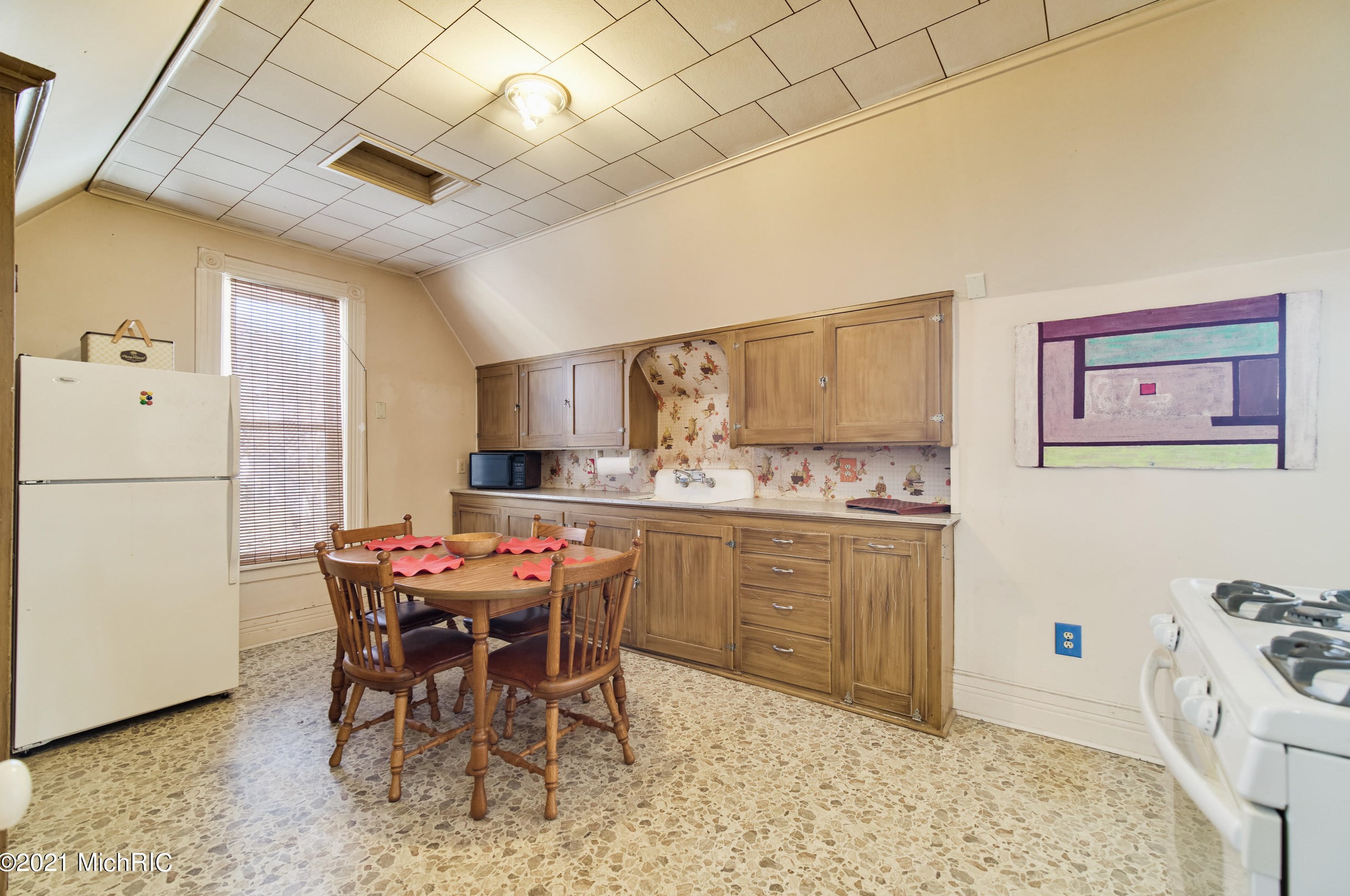 158 Taylor St, Stronach MI 49660-1251 exterior