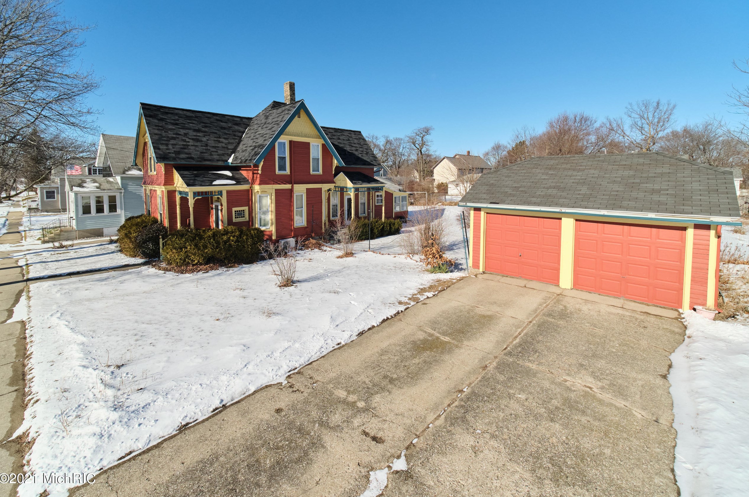 158 Taylor St, Stronach MI 49660-1251 exterior