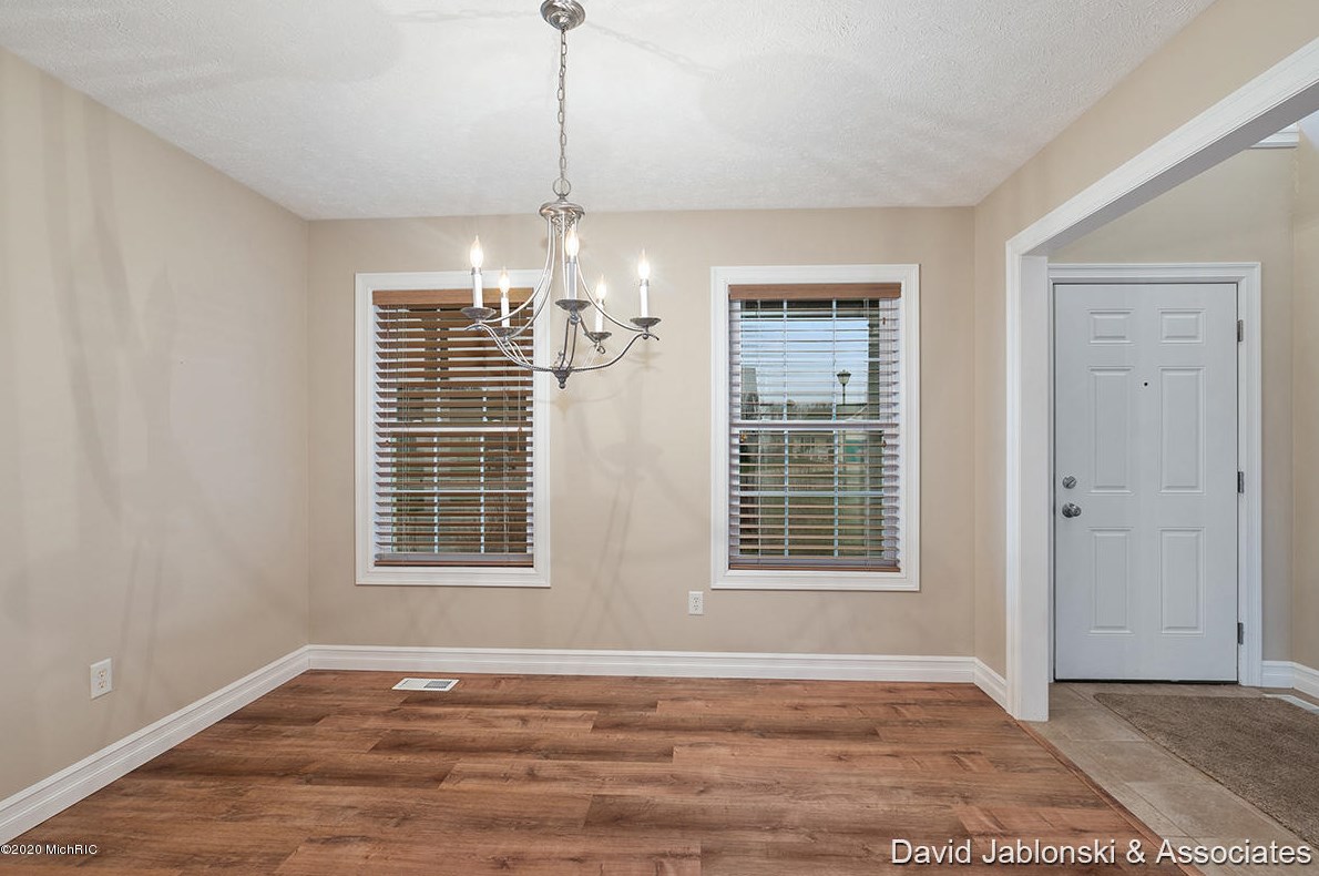 4483 Chicory Ct, Wayland MI 49348-8921 exterior