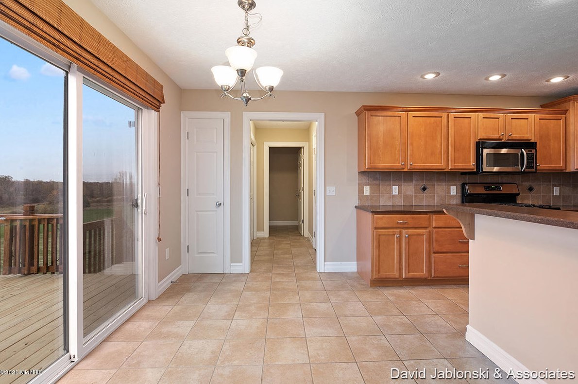 4483 Chicory Ct, Wayland MI 49348-8921 exterior