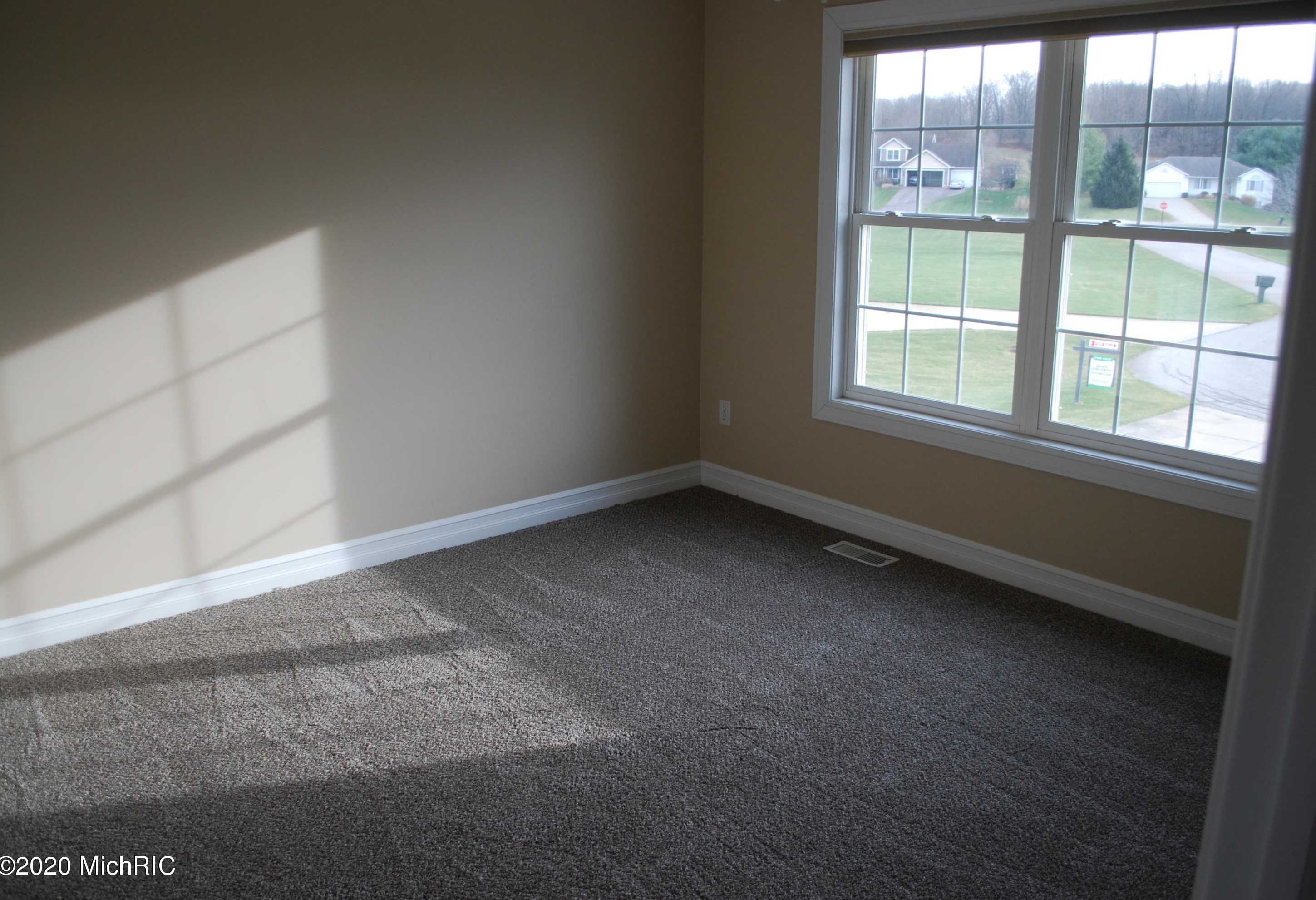 4483 Chicory Ct, Wayland MI 49348-8921 exterior