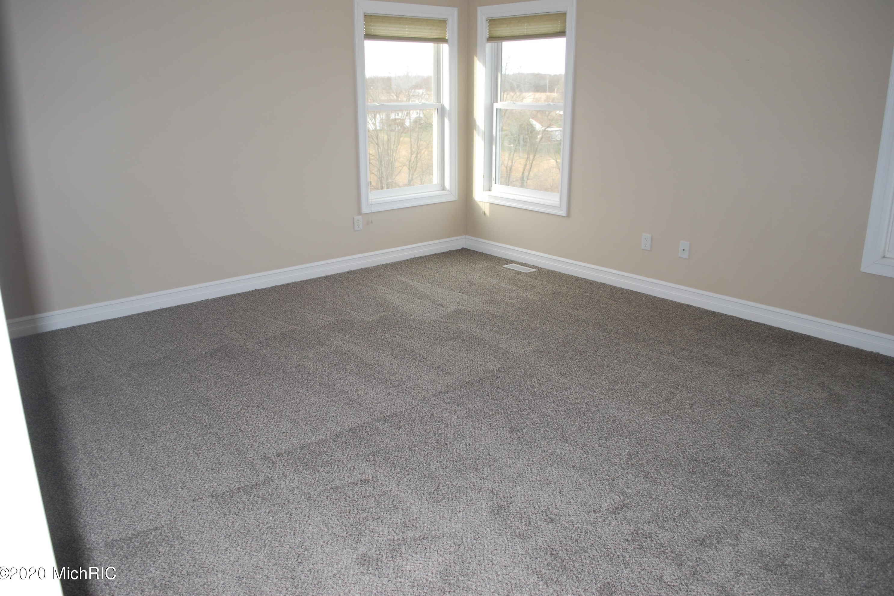 4483 Chicory Ct, Wayland MI 49348-8921 exterior