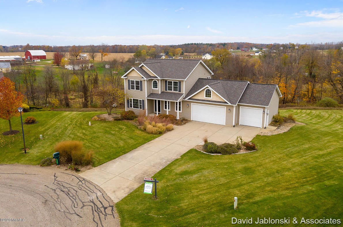 4483 Chicory Ct, Wayland MI 49348-8921 exterior