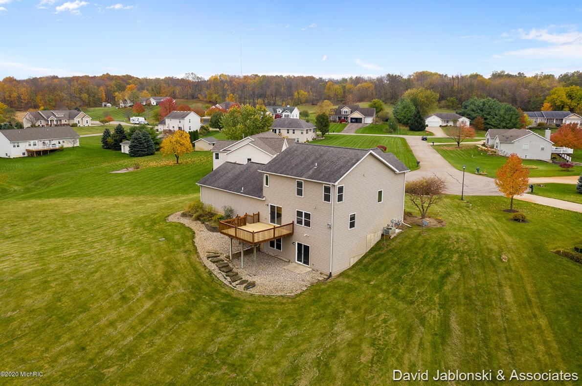 4483 Chicory Ct, Wayland MI 49348-8921 exterior