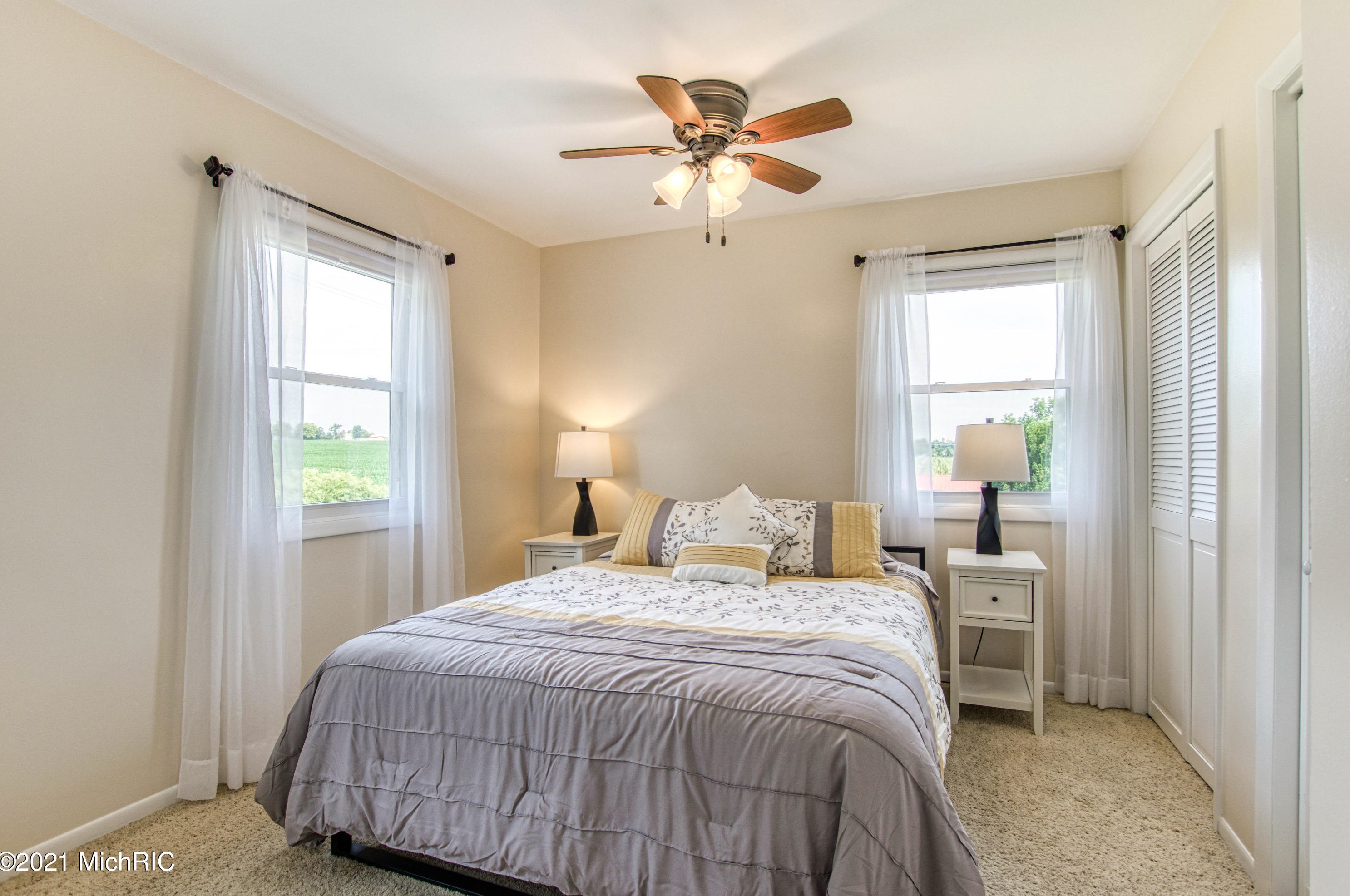 11350 Phelps Ave, Sparta MI 49345-9797 exterior