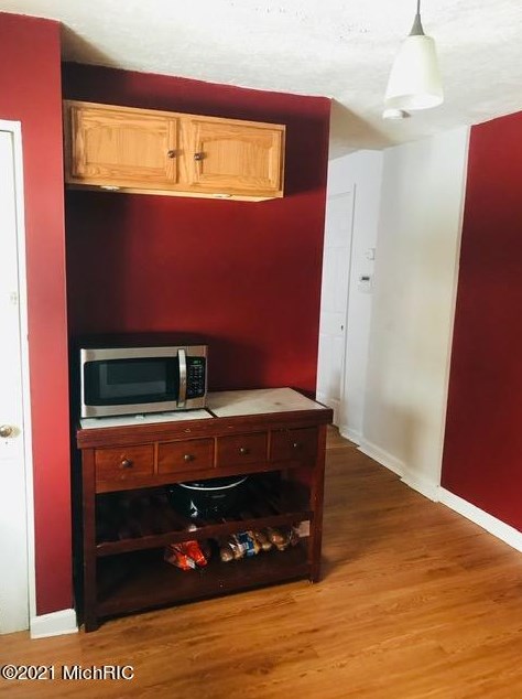 742 Maple St, Niles MI 49120-3256 exterior