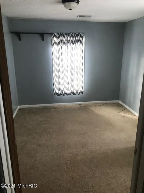 742 Maple St, Niles MI 49120-3256 exterior