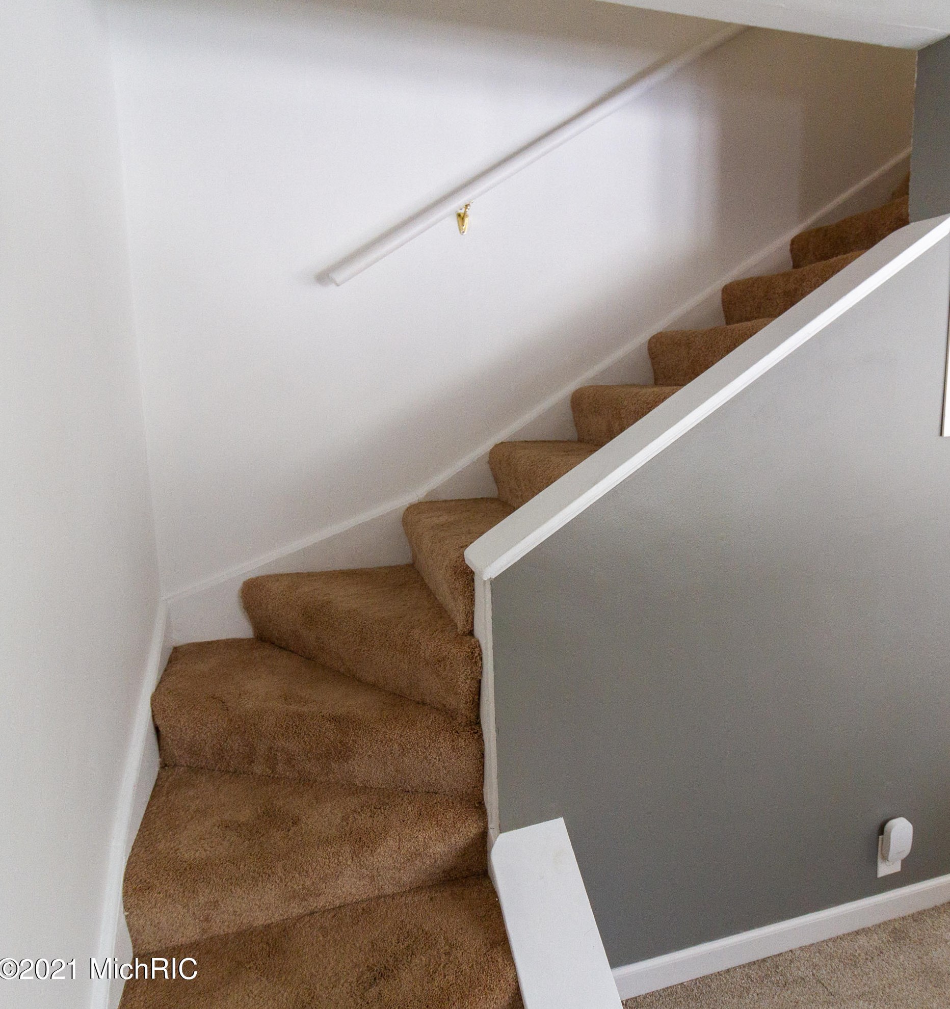 17558 Macarthur, Detroit MI 48240-1946 exterior